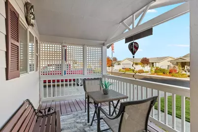 356 Marian Avenue #40, Central Point, OR 97502 - Photo 2