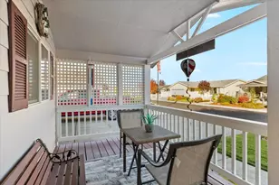 356 Marian Ave, Central Point, OR 97502 - Photo 2