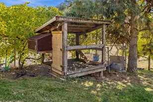 2411 Vermont St, Klamath Falls, OR 97603 - Photo 62