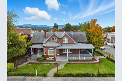 139 SW I Street, Grants Pass, OR 97526 - Photo 40