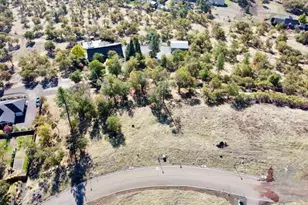 1207 Overlook Dr, Eagle Point, OR 97524 - Photo 14