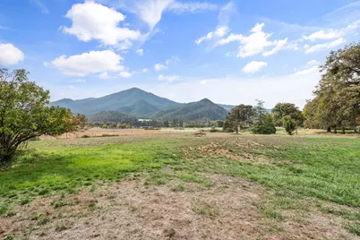 348 Ridgewood Drive, Jacksonville, OR 97530 - Photo 36