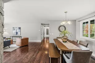 348 Ridgewood Dr, Jacksonville, OR 97530 - Photo 6