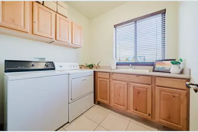 25451 Alfalfa Market Road NE, Bend, OR 97701 - Photo 18