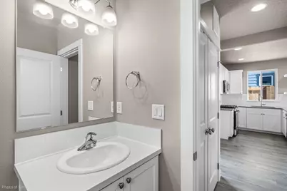 21553 NE Gather Place #71, Bend, OR 97702 - Photo 4