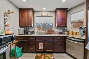 100 Springbrook Dr, Grants Pass, OR 97527 - Photo 48