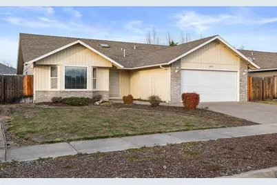 1629 Husker Butte Lane, Medford, OR 97504 - Photo 6