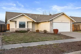 1629 Husker Butte Ln, Medford, OR 97504 - Photo 6