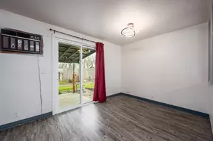 958 SE 7th St, Prineville, OR 97754 - Photo 6