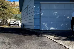 1735 Chinchalla Way, Klamath Falls, OR 97603 - Photo 6