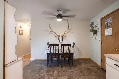 2651 SW Glacier Avenue, Redmond, OR 97756 - Photo 8