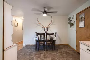 2651 SW Glacier Ave, Redmond, OR 97756 - Photo 8