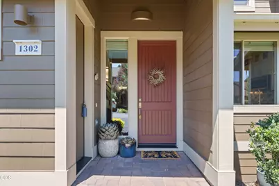 1302 Highland View Loop, Redmond, OR 97756 - Photo 2