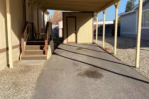 4200 Summers Ln, Klamath Falls, OR 97603 - Photo 6