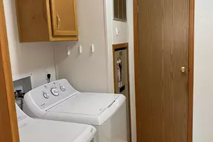 4200 Summers Ln, Klamath Falls, OR 97603 - Photo 14