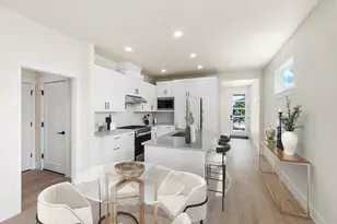 21447 NE Hayloft Pl, Bend, OR 97701 - Photo 4