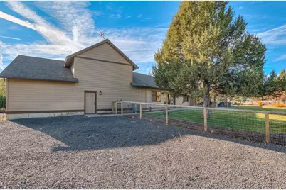 16816 Ponderosa Cascade Drive, Bend, OR 97703 - Photo 8