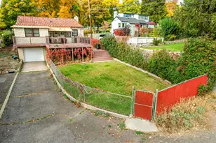 1968 Earle St, Klamath Falls, OR 97601 - Photo 24