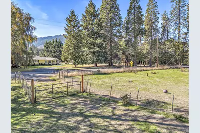 4402 Averill Drive, Grants Pass, OR 97526 - Photo 10