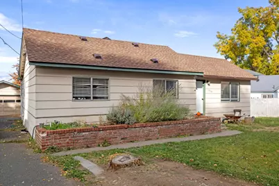 1426 Kane Street, Klamath Falls, OR 97603 - Photo 2