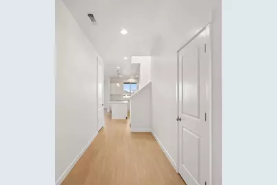151 Valemont Drive #39, Eagle Point, OR 97524 - Photo 6
