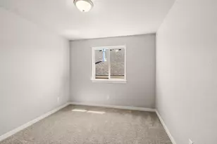 151 Valemont Dr, Eagle Point, OR 97524 - Photo 24