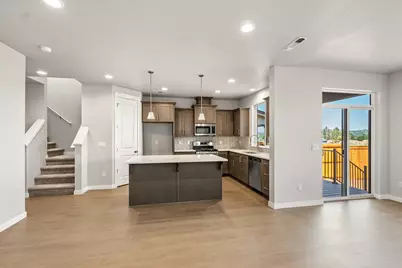 151 Valemont Drive #39, Eagle Point, OR 97524 - Photo 4