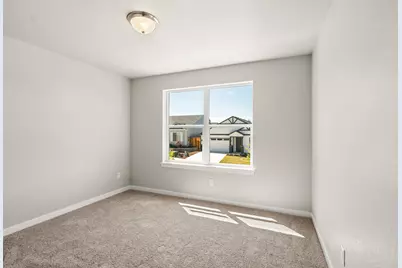 151 Valemont Drive #39, Eagle Point, OR 97524 - Photo 22