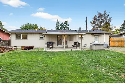 745 Herman Avenue, Medford, OR 97501 - Photo 16