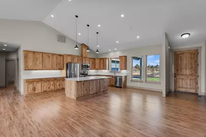 502 SW Bent Loop, Powell Butte, OR 97753 - Photo 10