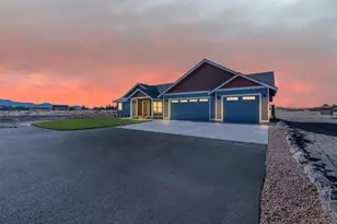 502 SW Bent Loop, Powell Butte, OR 97753 - Photo 2