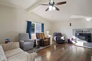 4121 Altamont Dr, Klamath Falls, OR 97603 - Photo 4