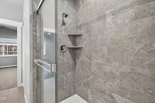 3734 Carlin Dr, Medford, OR 97504 - Photo 8