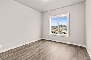 3734 Carlin Dr, Medford, OR 97504 - Photo 2