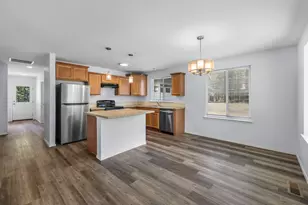 11415 Burlwood Dr, La Pine, OR 97739 - Photo 4