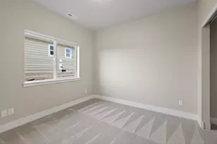 4037 SW 38th Place, Redmond, OR 97756 - Photo 34