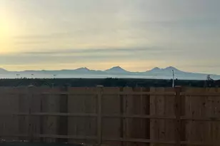 4037 SW 38th Place, Redmond, OR 97756 - Photo 2