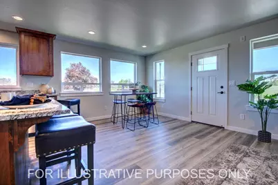 1113 Annalise Street, Central Point, OR 97502 - Photo 4