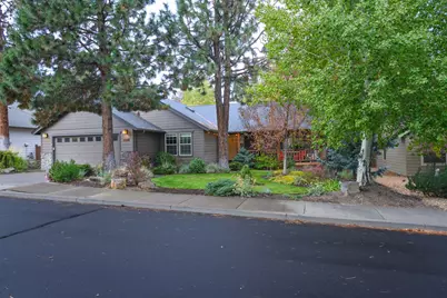 60819 Grand Targhee Drive, Bend, OR 97702 - Photo 2