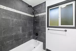 1153 Wards Creek Rd, Rogue River, OR 97537 - Photo 16