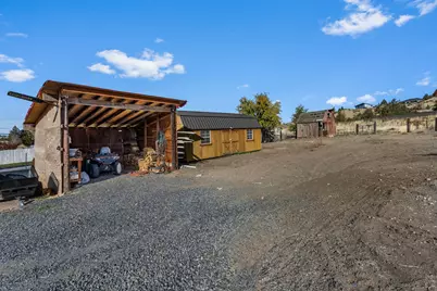 1180 NE Meadowlark Lane, Madras, OR 97741 - Photo 16