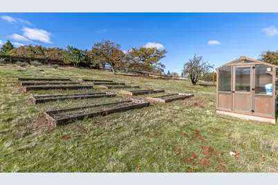 6536 Shadow Glen Drive, Eagle Point, OR 97524 - Photo 22