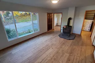 131 Hamilton Heights Ln, Glendale, OR 97442 - Photo 4