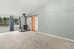 19276 Kiowa Rd, Bend, OR 97702 - Photo 6