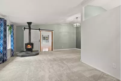 19276 Kiowa Road, Bend, OR 97702 - Photo 4