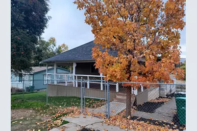 1335 Lakeview Avenue, Klamath Falls, OR 97601 - Photo 2