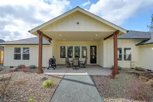 199 Black Oak Dr, Grants Pass, OR 97527 - Photo 40