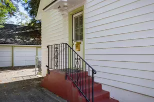 719 NW 3rd St, Grants Pass, OR 97526 - Photo 42