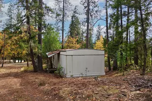 121 Horse Ranch Rd, Prospect, OR 97536 - Photo 20