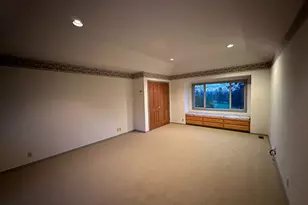 3115 Deer Trail Ln, Medford, OR 97501 - Photo 8